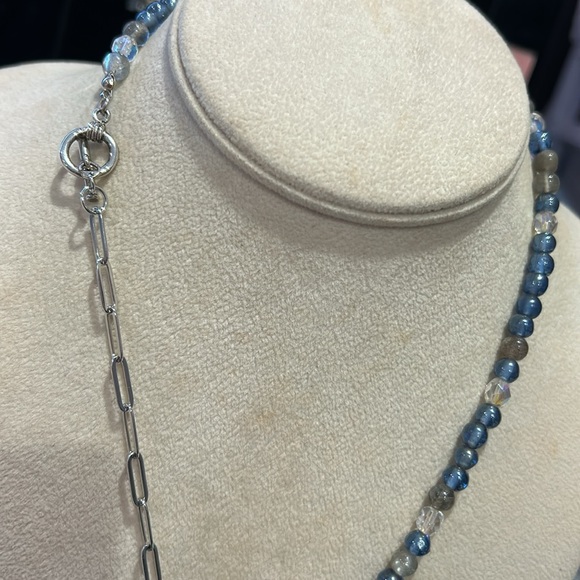 Oval Labradorite Pendant with Open Links &  Beaded Toggle Necklace-Boutique - Picture 8 of 11